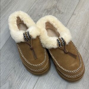 Ugg Tasman slippers in Chestnut